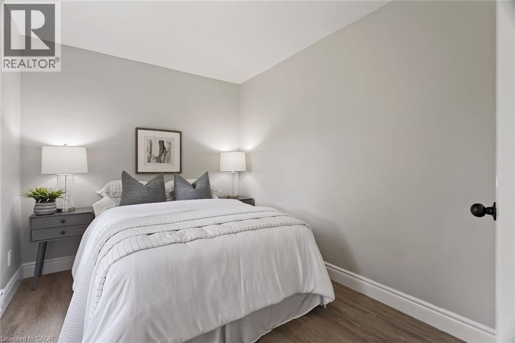 Photo 10 of 117 Stuart Street, London ON