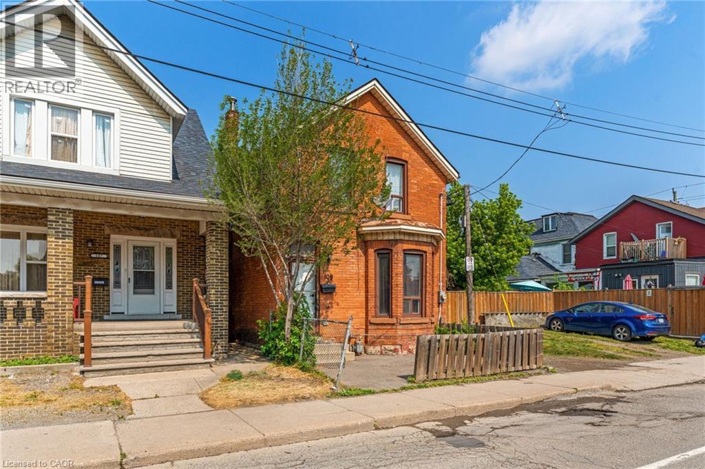 Photo 31 of 109 Sanford Avenue N, Hamilton ON