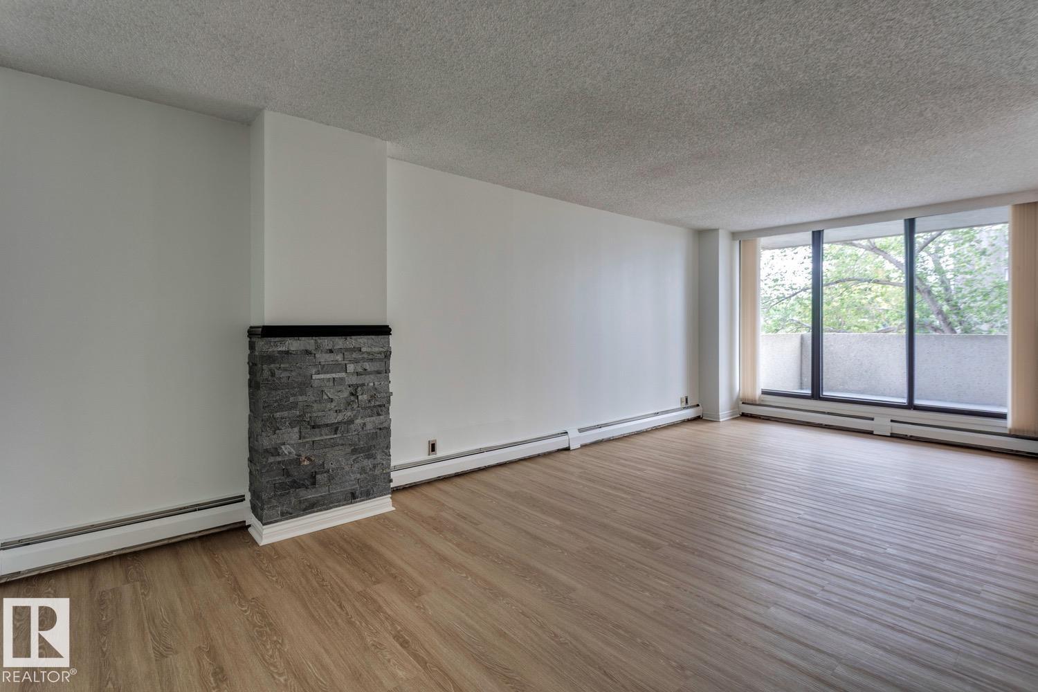 Photo 10 of 201 8340 Jasper Av Nw, Edmonton AB