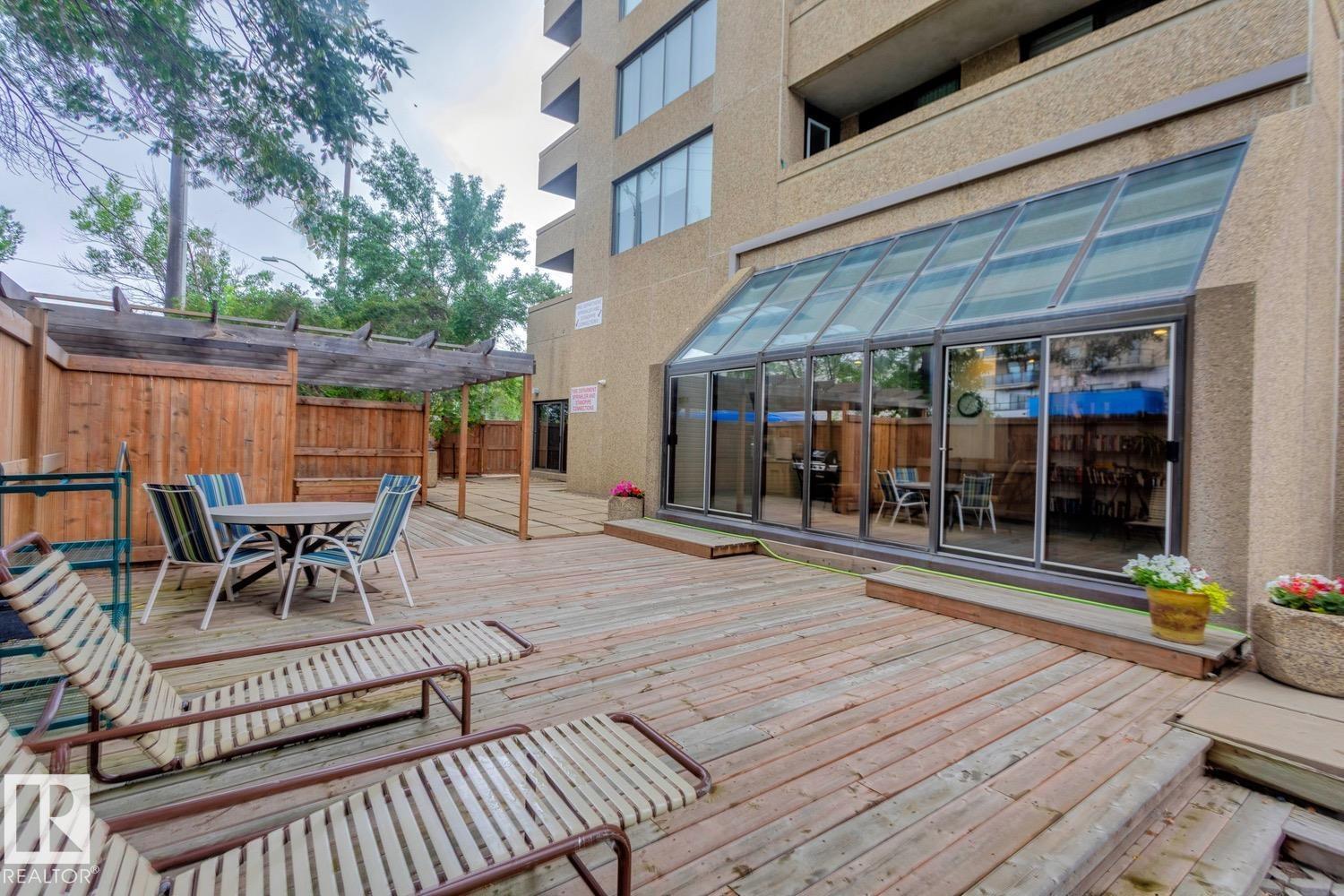 Photo 2 of 201 8340 Jasper Av Nw, Edmonton AB
