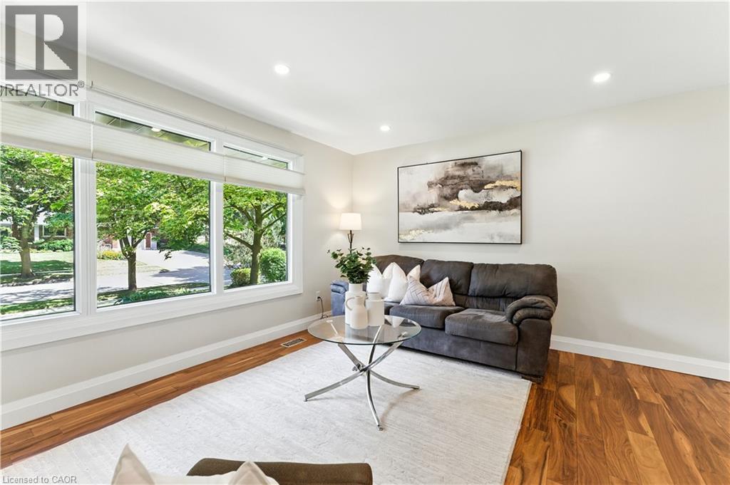 Photo 17 of 33 Shadywood Crescent, Kitchener ON