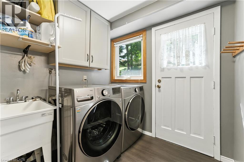 Photo 27 of 33 Shadywood Crescent, Kitchener ON
