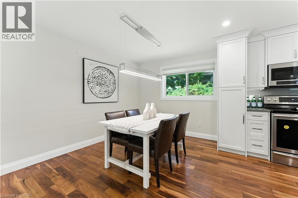 Photo 15 of 33 Shadywood Crescent, Kitchener ON
