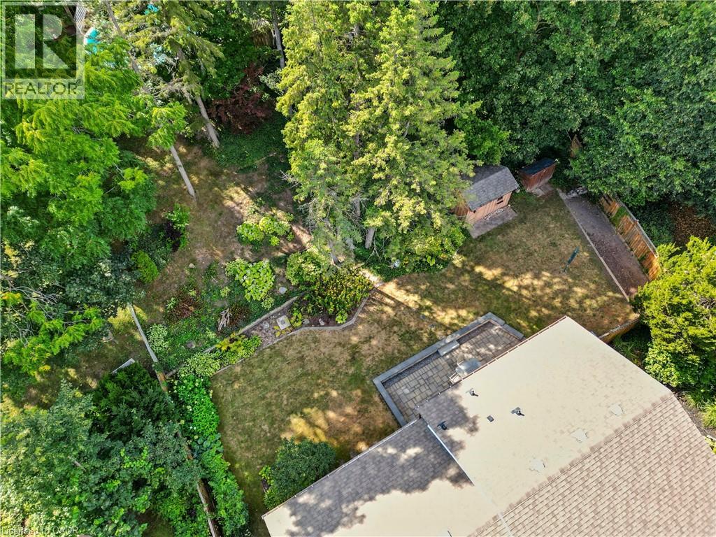Photo 46 of 33 Shadywood Crescent, Kitchener ON