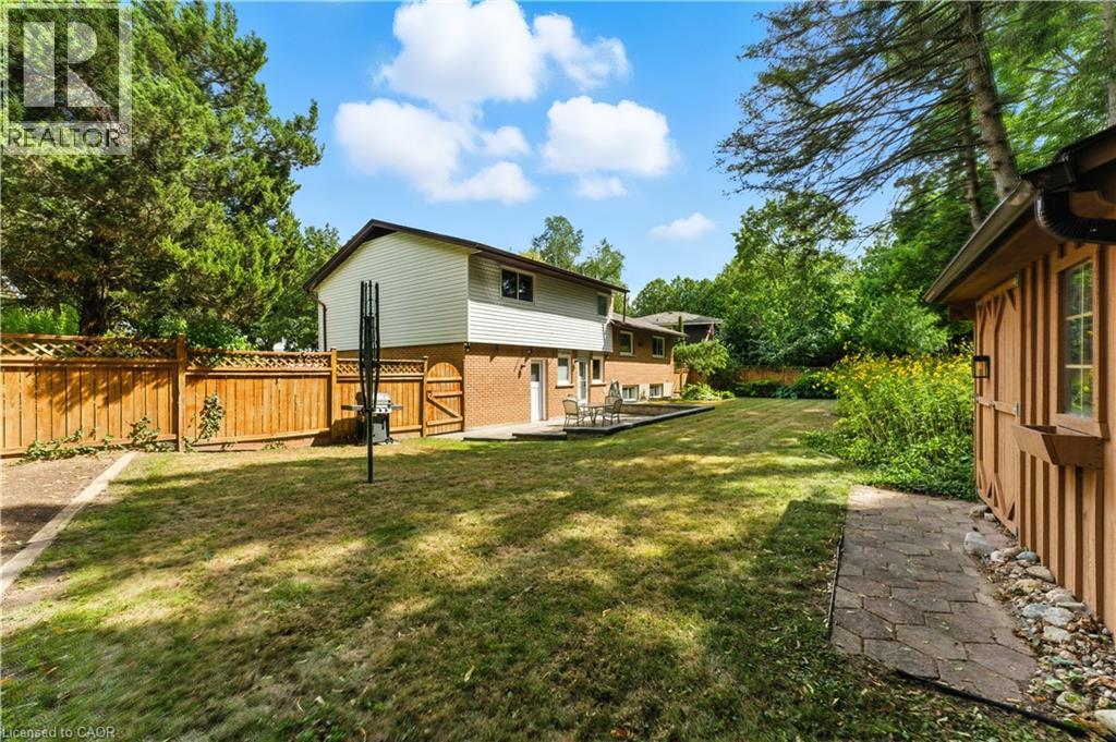 Photo 37 of 33 Shadywood Crescent, Kitchener ON