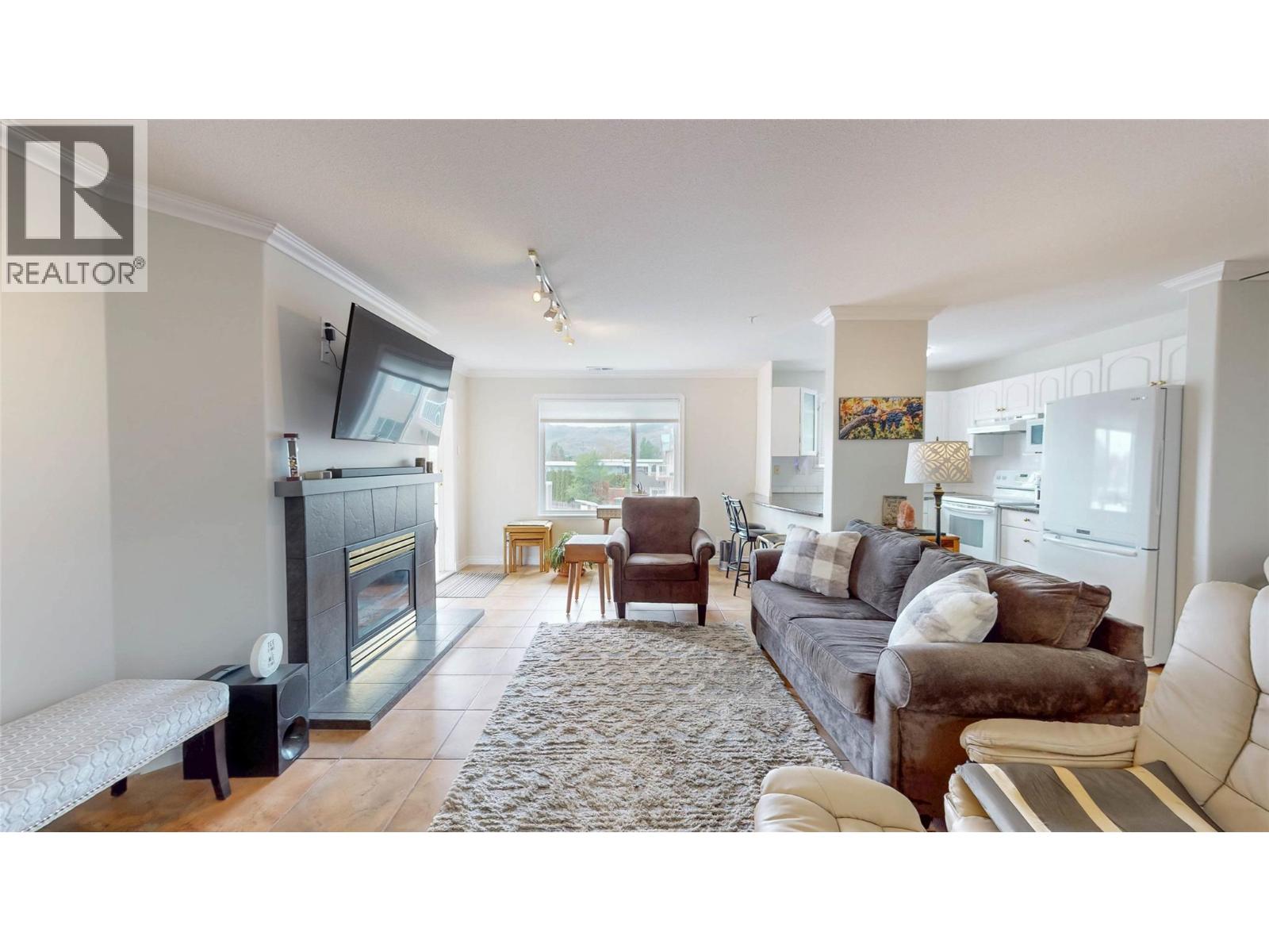 6805 Cottonwood Drive Unit# 206, Osoyoos