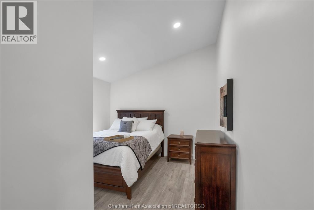 Photo 23 of 190 Merritt Avenue, Chatham ON