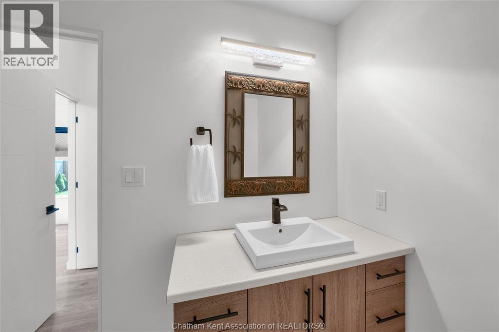 Photo 30 of 190 Merritt Avenue, Chatham ON