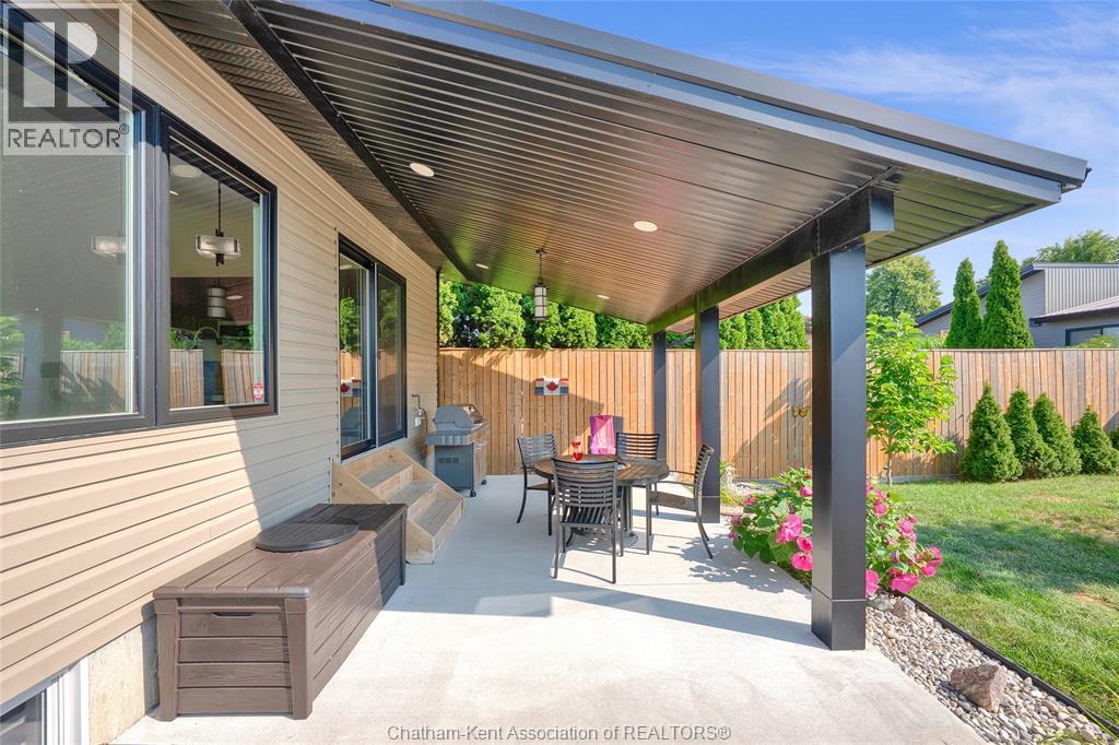Photo 13 of 190 Merritt Avenue, Chatham ON