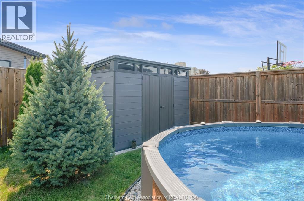 Photo 49 of 190 Merritt Avenue, Chatham ON