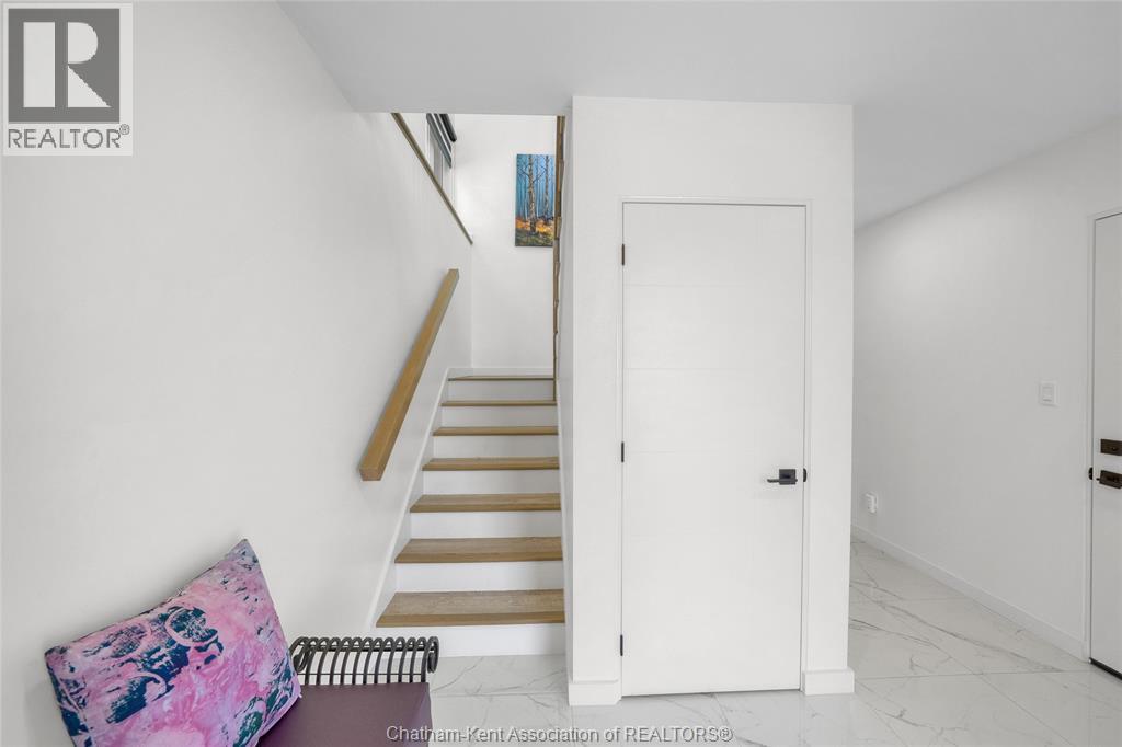 Photo 34 of 190 Merritt Avenue, Chatham ON