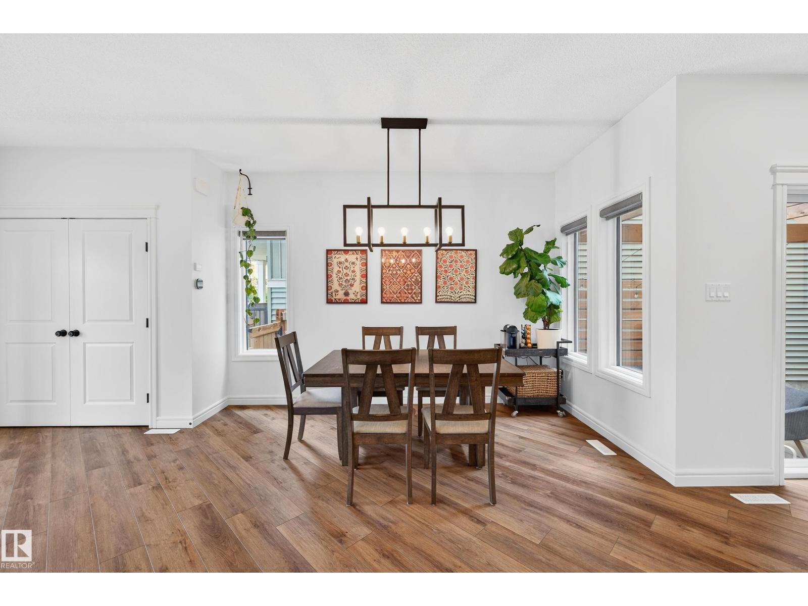 Photo 8 of 1194 Keswick Dr Sw, Edmonton AB