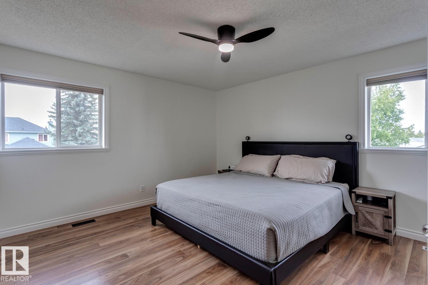 Photo 30 of 9825 183 St Nw Nw, Edmonton AB