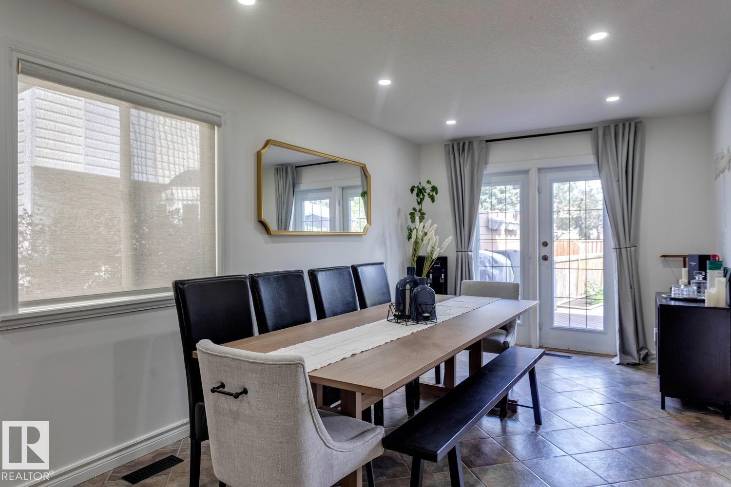 Photo 9 of 9825 183 St Nw Nw, Edmonton AB
