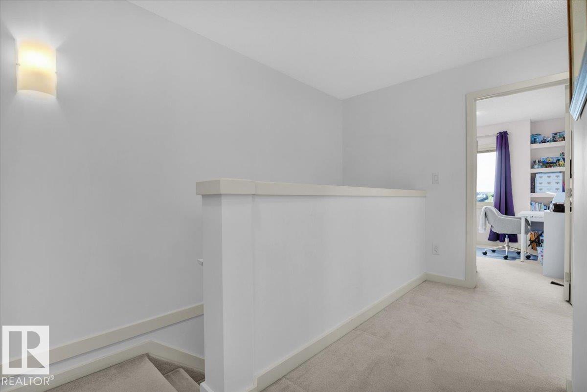 Photo 27 of 1628 33 A St Nw, Edmonton AB