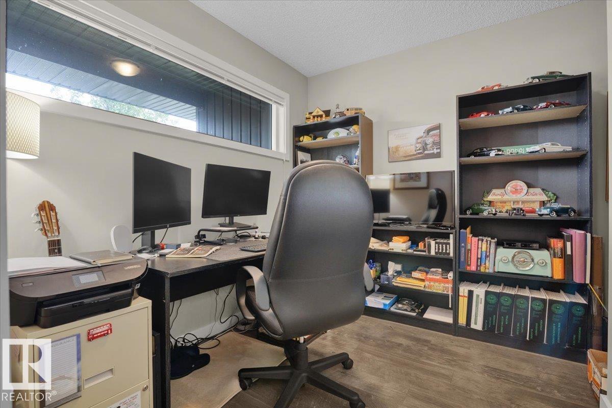 Photo 6 of 1628 33 A St Nw, Edmonton AB