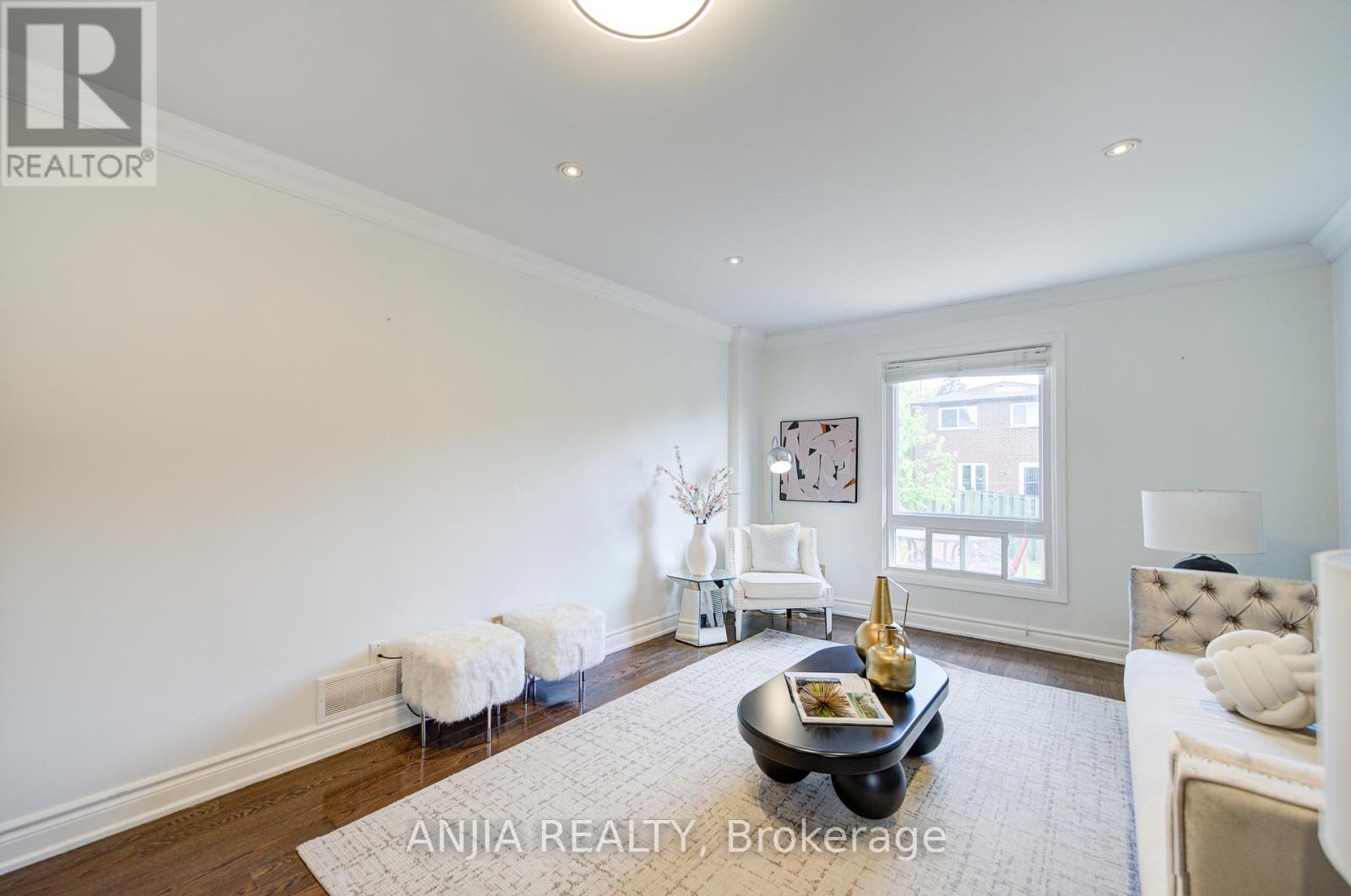 Photo 18 of 19 Dunbar Crescent, Markham ON
