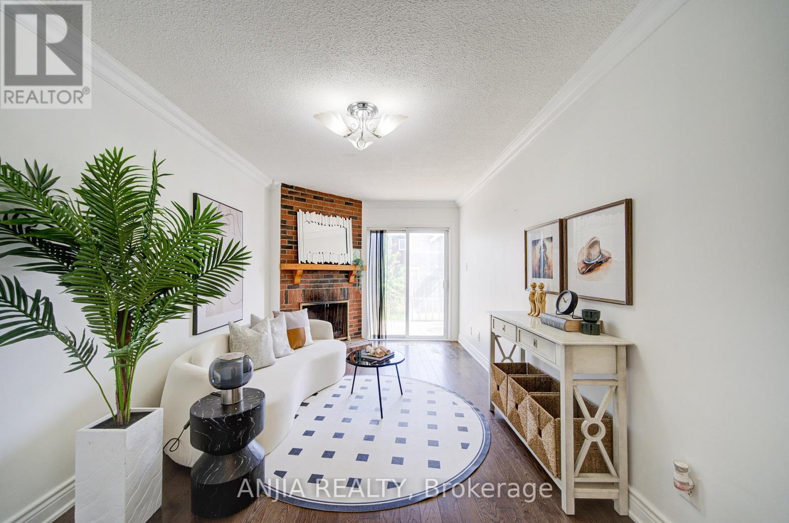Photo 22 of 19 Dunbar Crescent, Markham ON