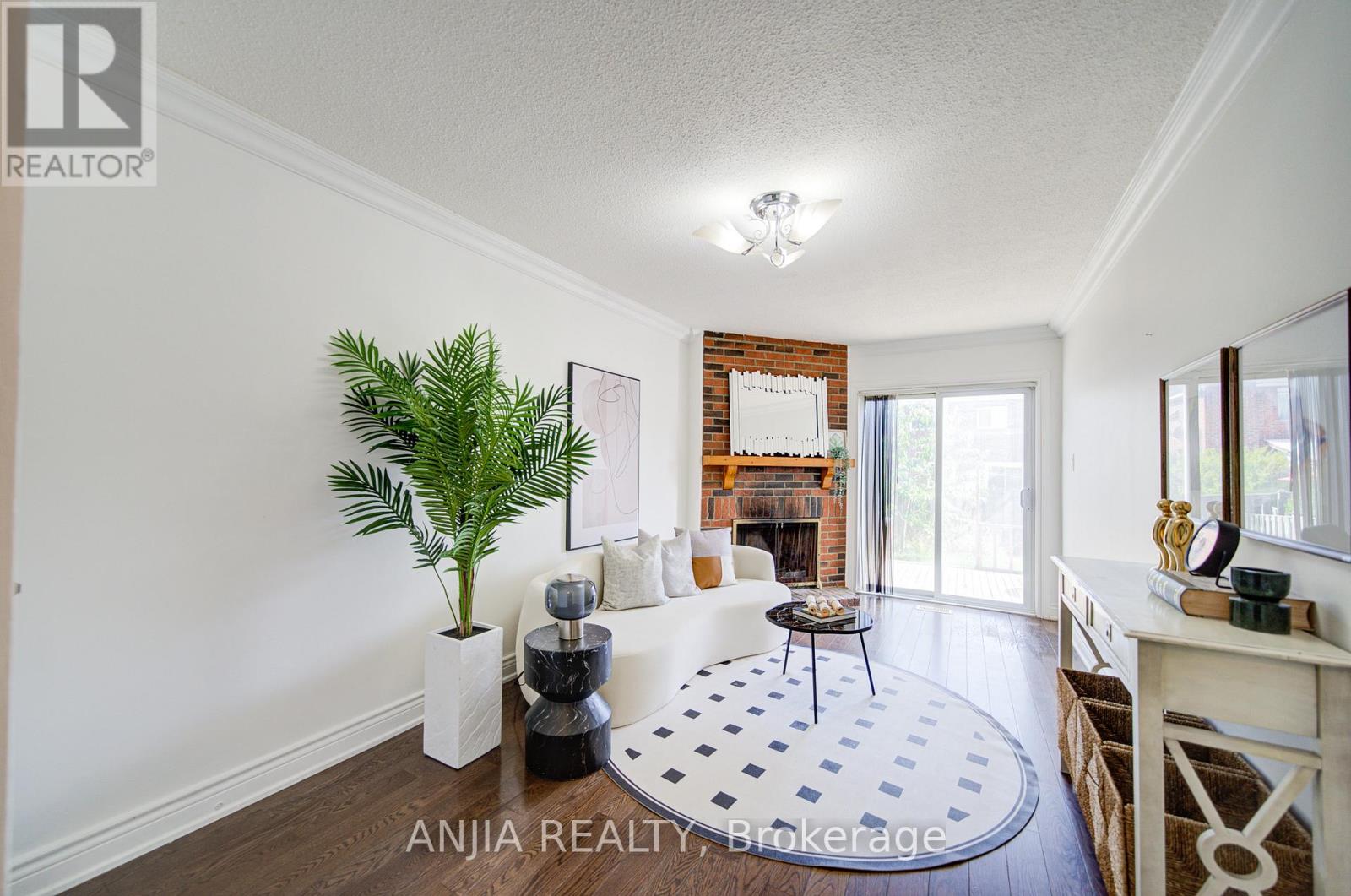 Photo 21 of 19 Dunbar Crescent, Markham ON