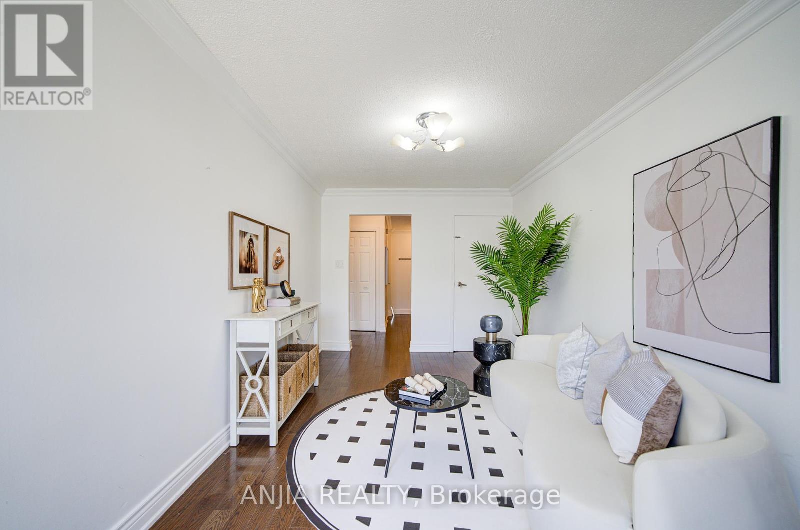 Photo 24 of 19 Dunbar Crescent, Markham ON
