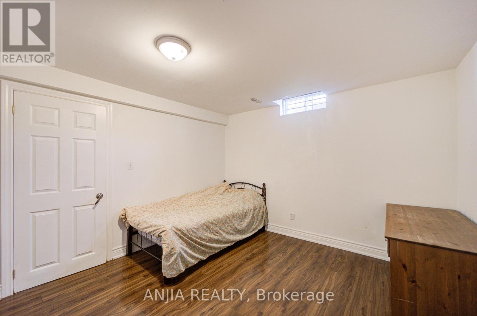 Photo 44 of 19 Dunbar Crescent, Markham ON