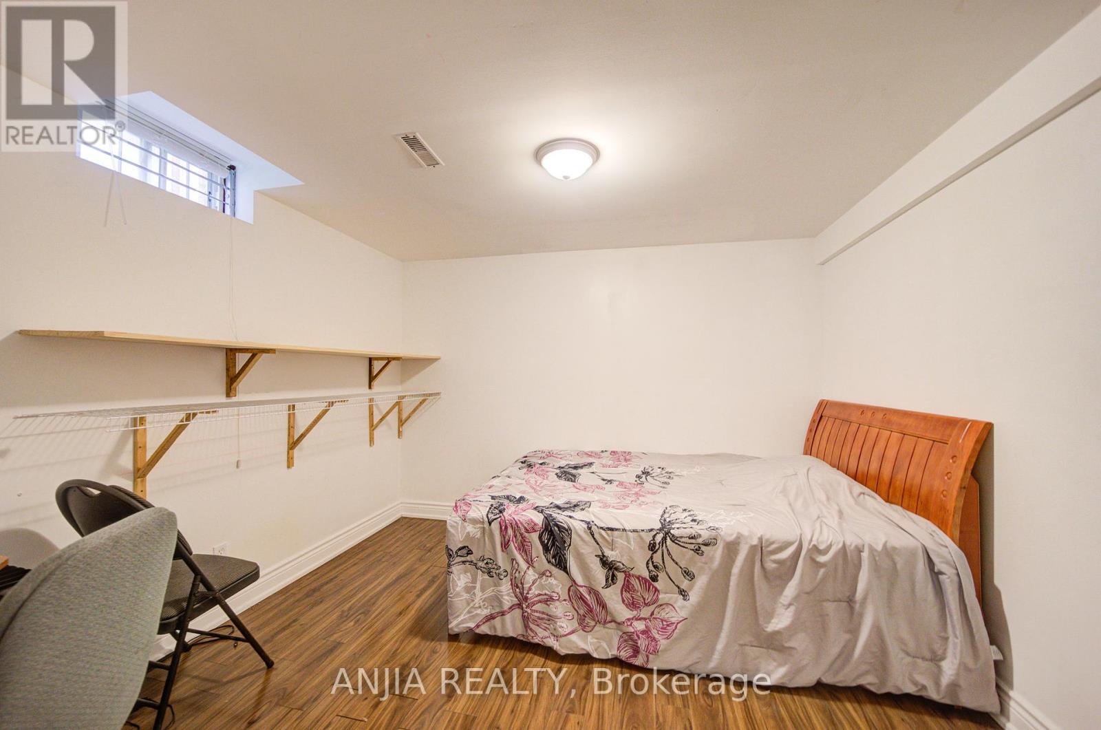 Photo 41 of 19 Dunbar Crescent, Markham ON
