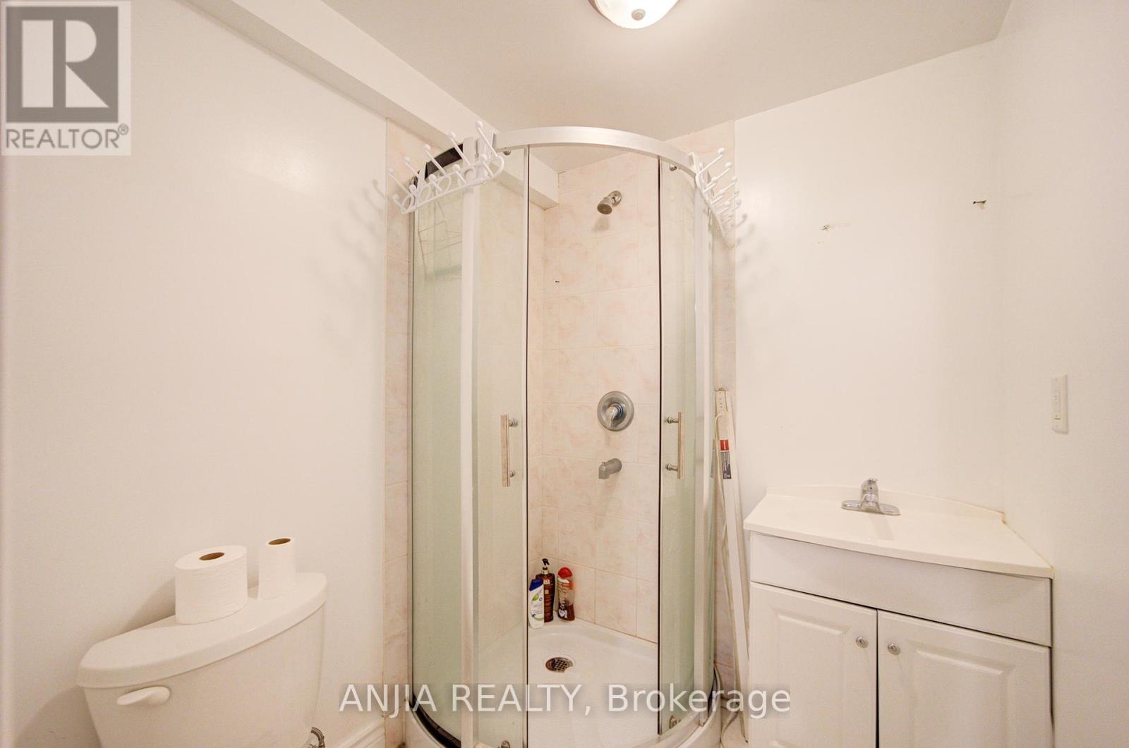Photo 43 of 19 Dunbar Crescent, Markham ON