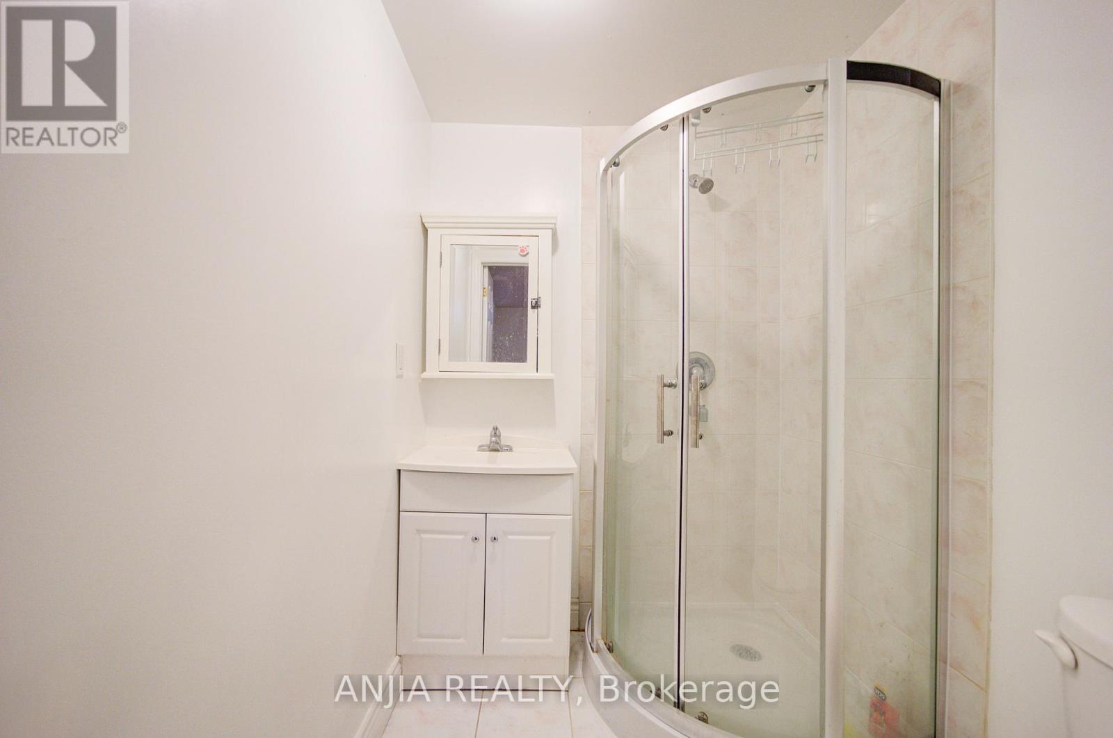 Photo 46 of 19 Dunbar Crescent, Markham ON
