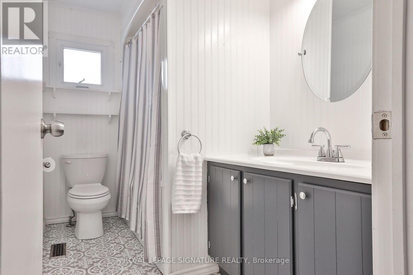Photo 33 of 1880 Carrera Court, Mississauga ON