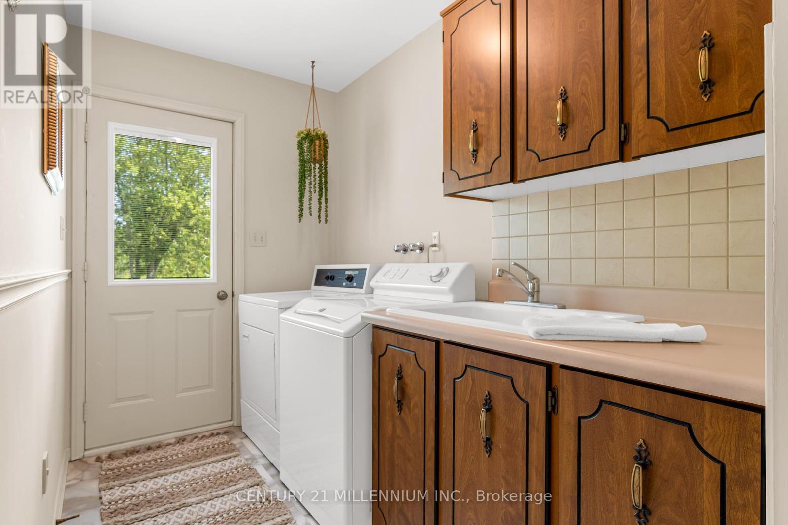 Photo 7 of 40764 Forks Road, Wainfleet ON