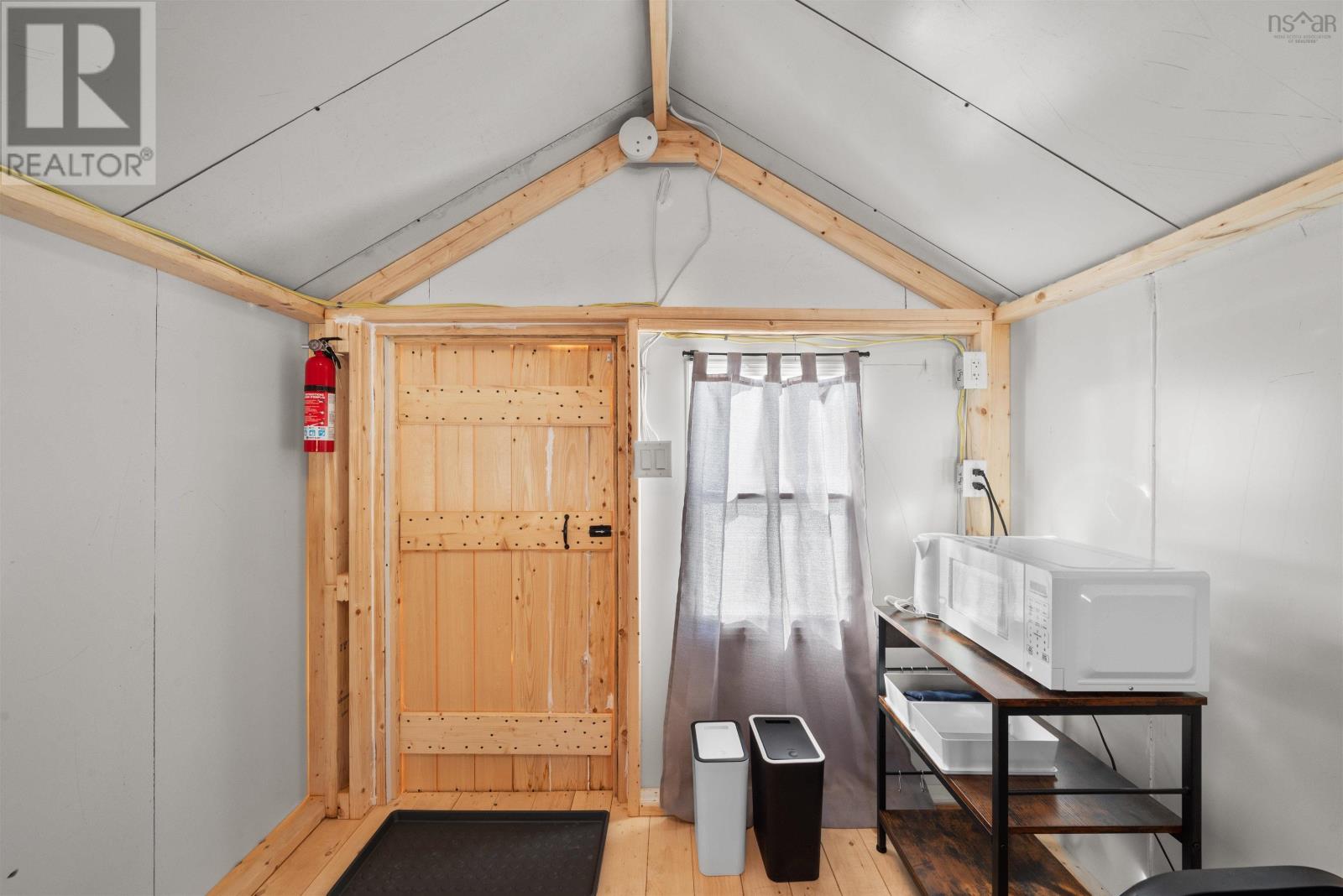 Property 28 of 45 of 41 Starview Avenue