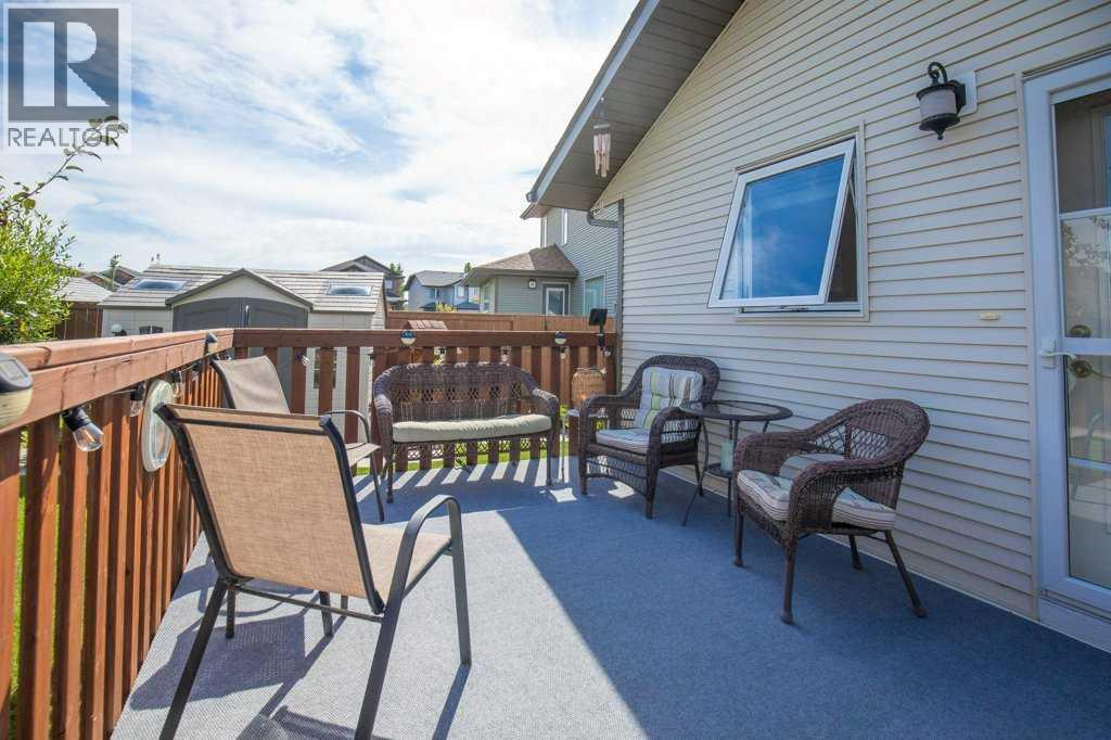 Photo 7 of 40 Bowman Circle, Sylvan Lake AB