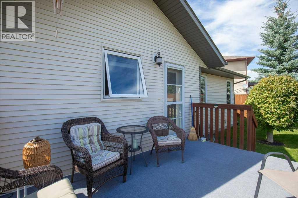 Photo 10 of 40 Bowman Circle, Sylvan Lake AB