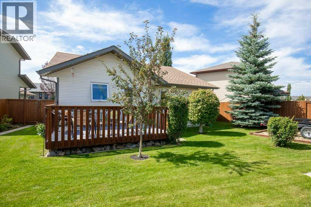 Photo 5 of 40 Bowman Circle, Sylvan Lake AB