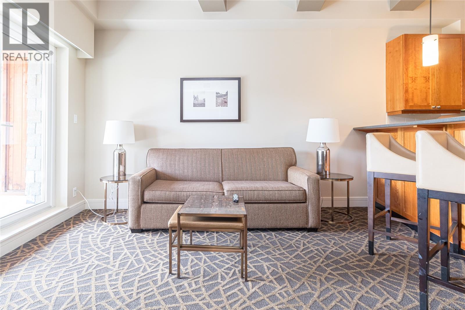 210 A 1376 Lynburne Pl, Langford