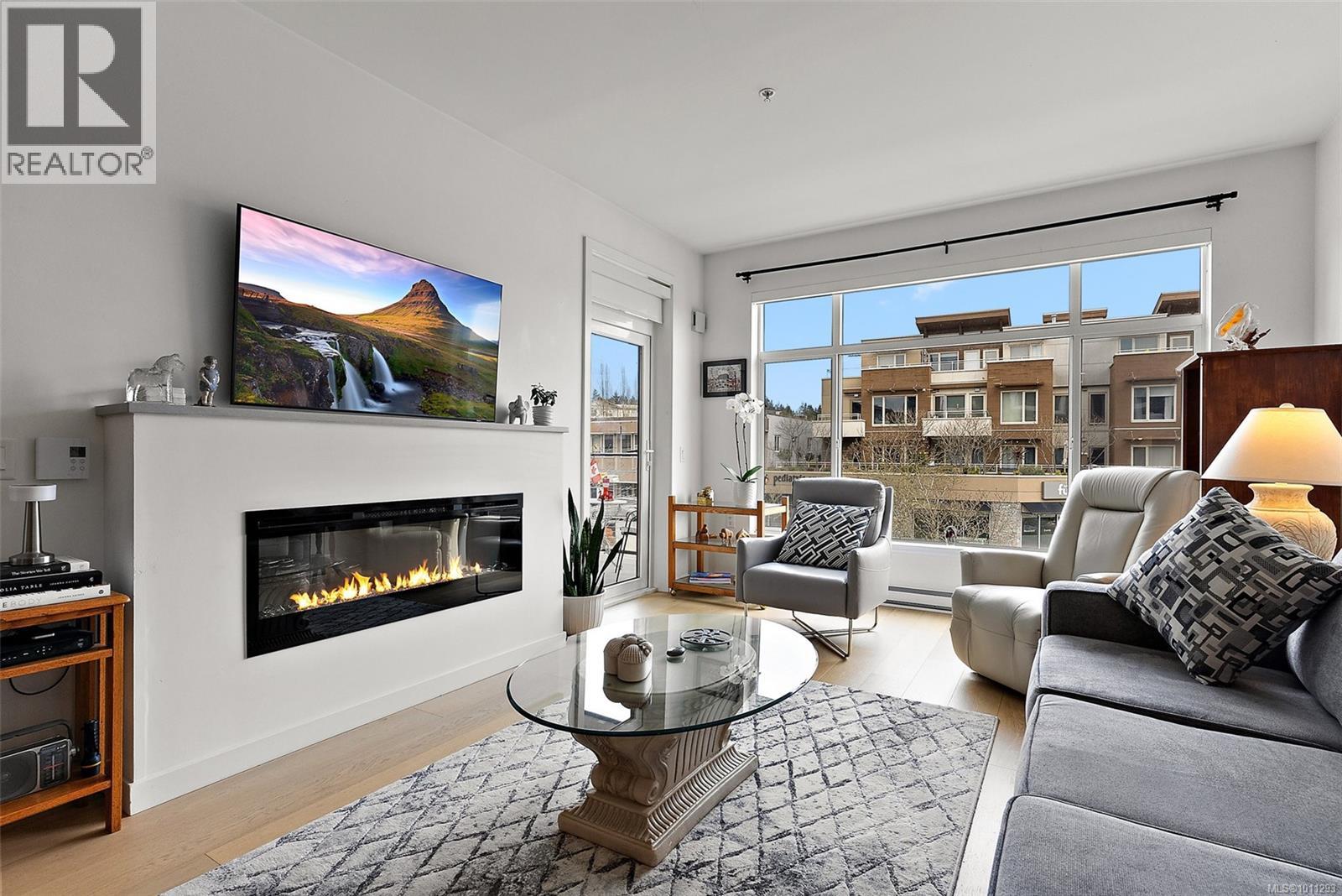 Photo 15 of 305 7162 West Saanich Rd, Central Saanich BC