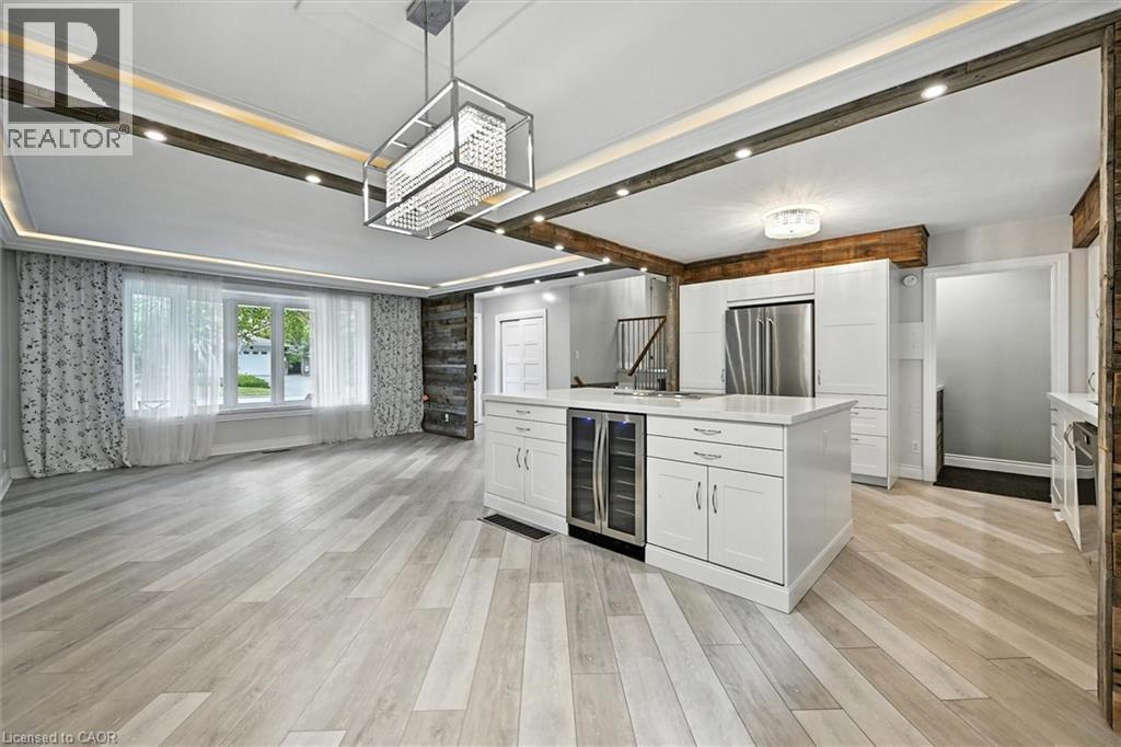 Photo 10 of 1059 Marley Crescent, Burlington ON