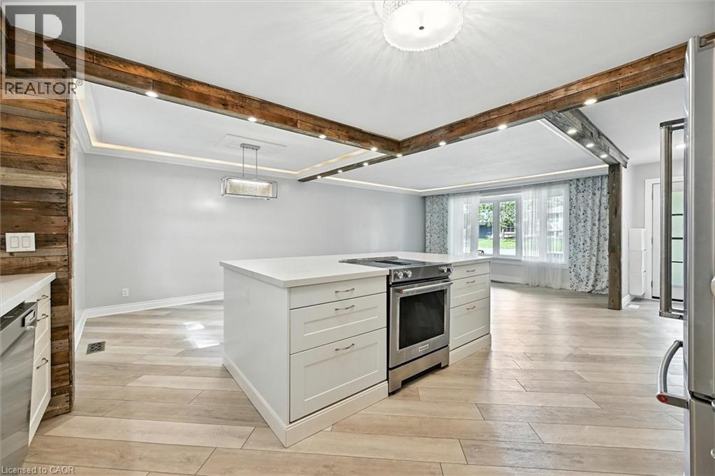 Photo 13 of 1059 Marley Crescent, Burlington ON