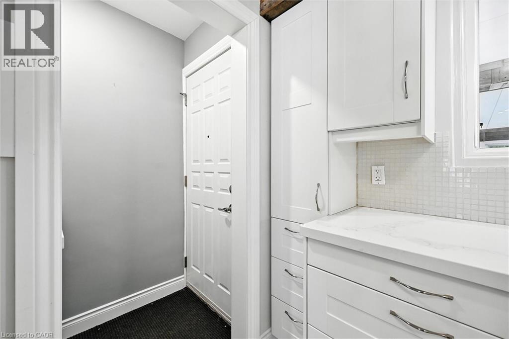 Photo 14 of 1059 Marley Crescent, Burlington ON