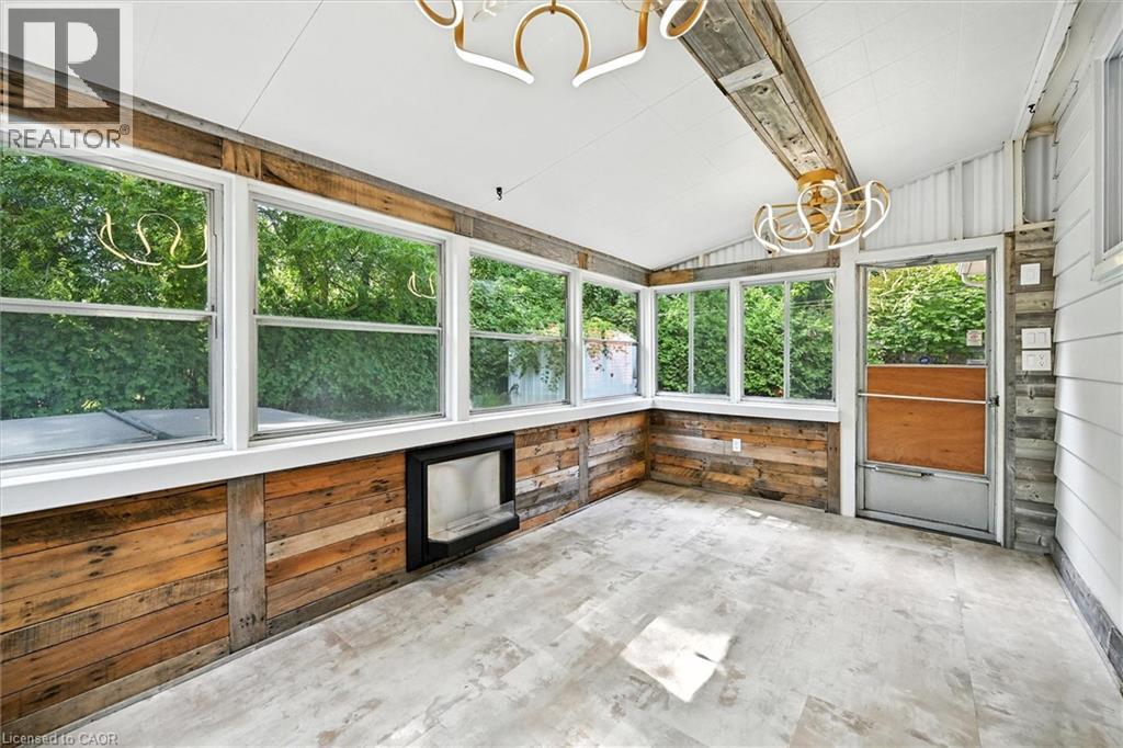 Photo 15 of 1059 Marley Crescent, Burlington ON