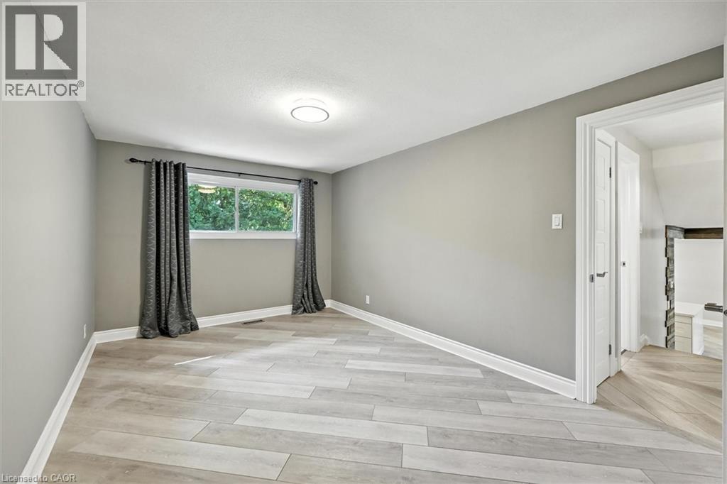 Photo 19 of 1059 Marley Crescent, Burlington ON