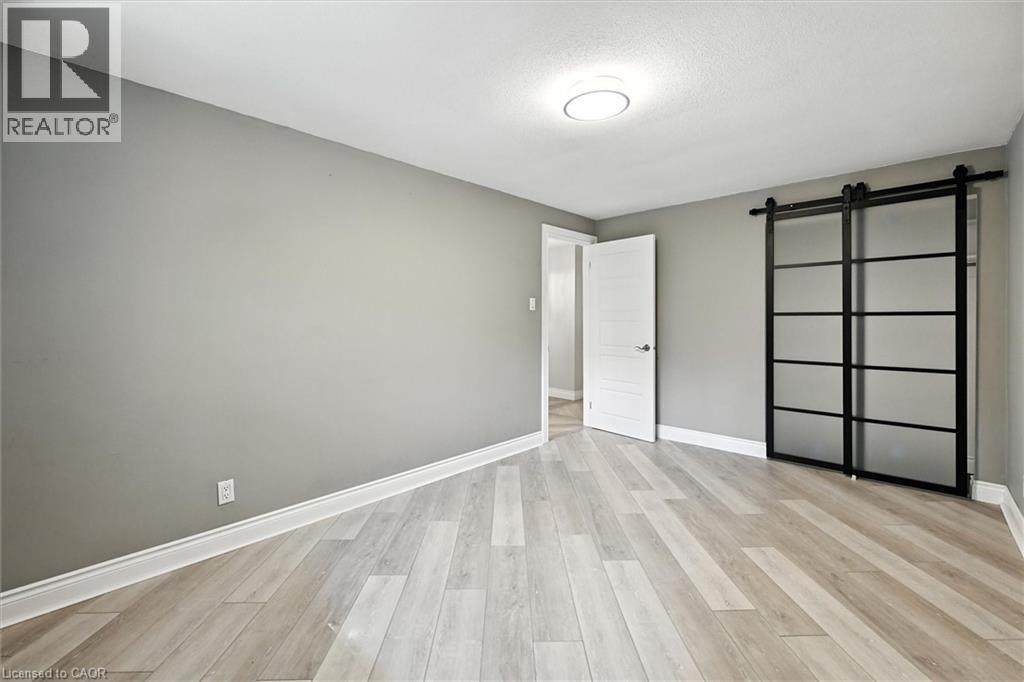 Photo 20 of 1059 Marley Crescent, Burlington ON