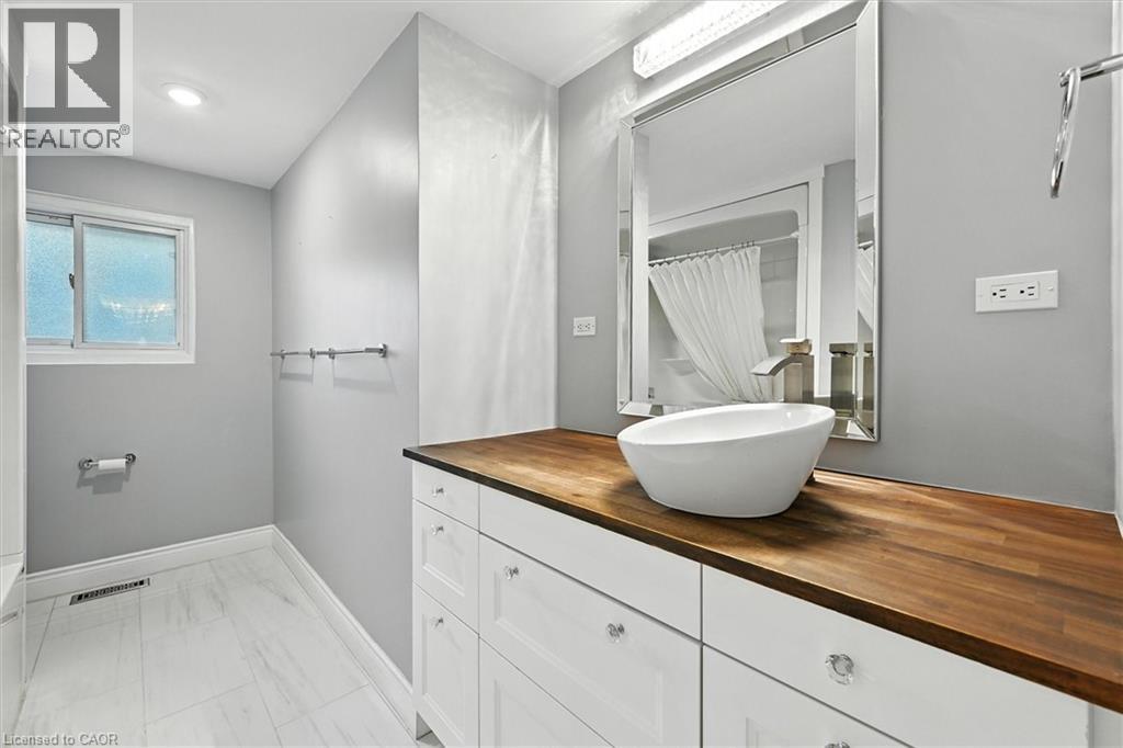 Photo 26 of 1059 Marley Crescent, Burlington ON