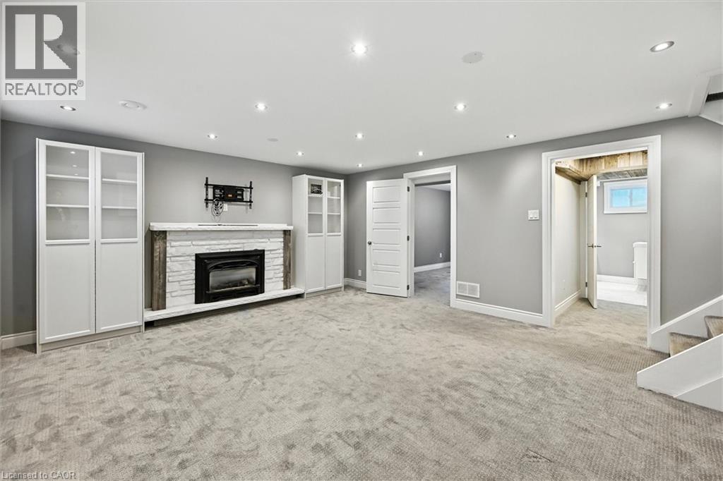 Photo 31 of 1059 Marley Crescent, Burlington ON
