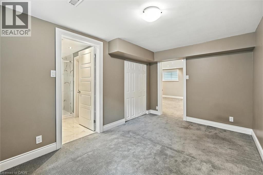 Photo 34 of 1059 Marley Crescent, Burlington ON