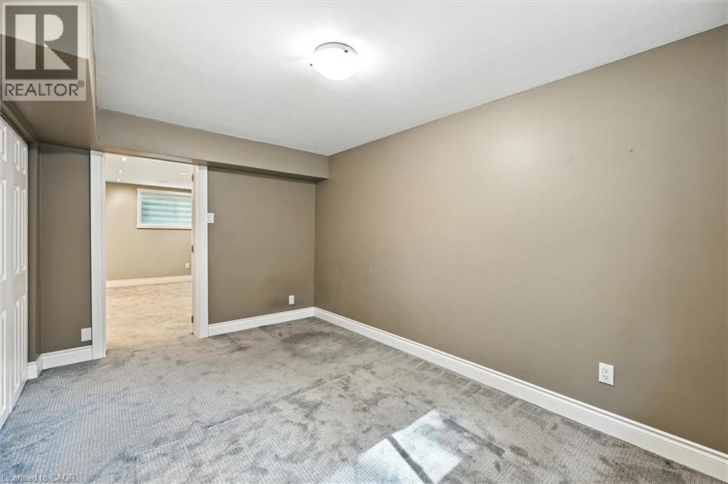 Photo 35 of 1059 Marley Crescent, Burlington ON