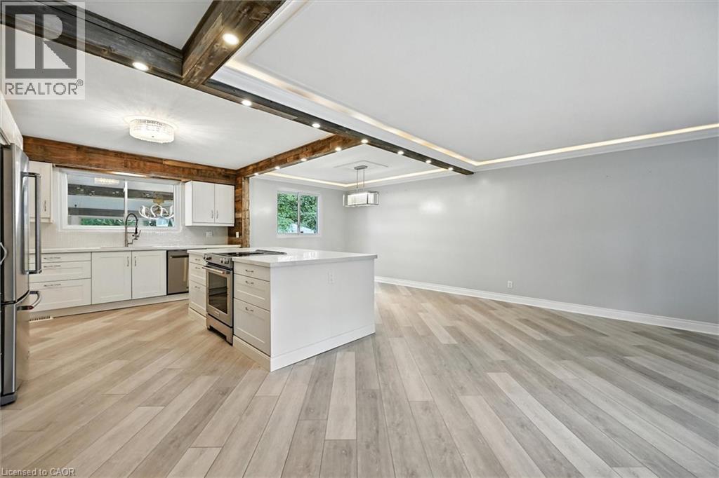 Photo 4 of 1059 Marley Crescent, Burlington ON
