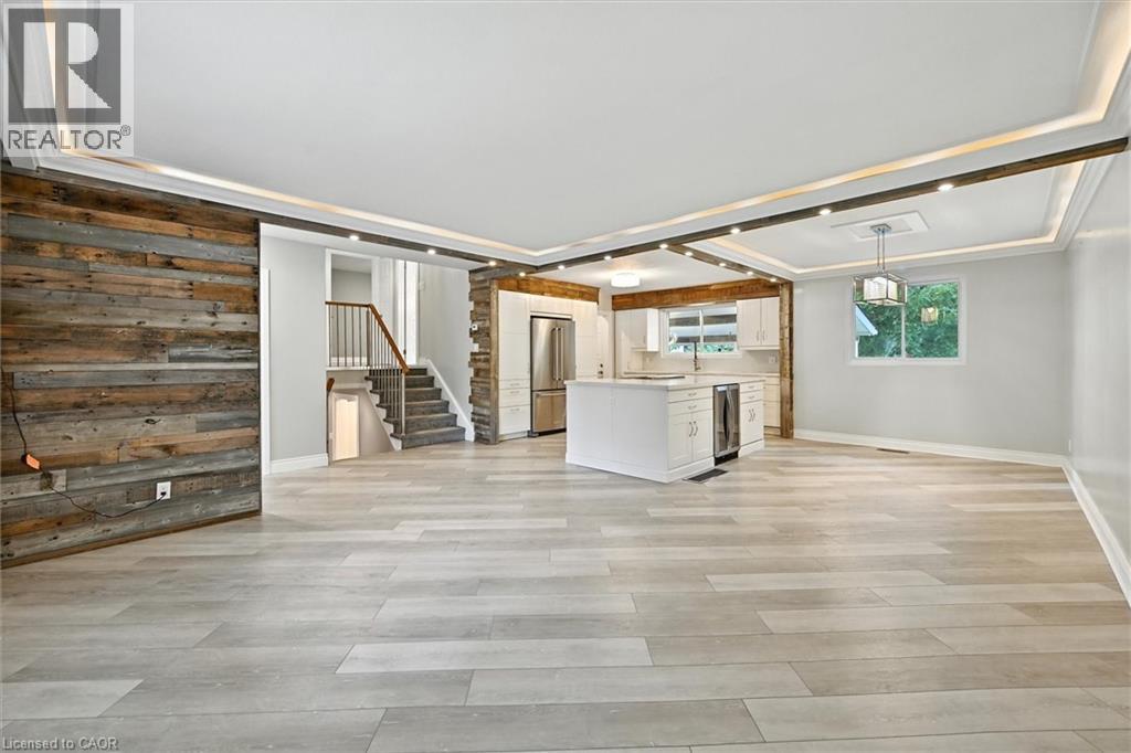 Photo 5 of 1059 Marley Crescent, Burlington ON