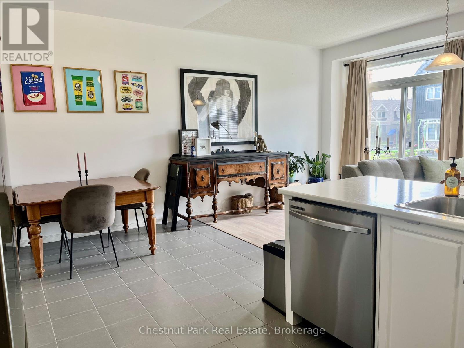 Photo 6 of 26 Albany Street, Collingwood ON