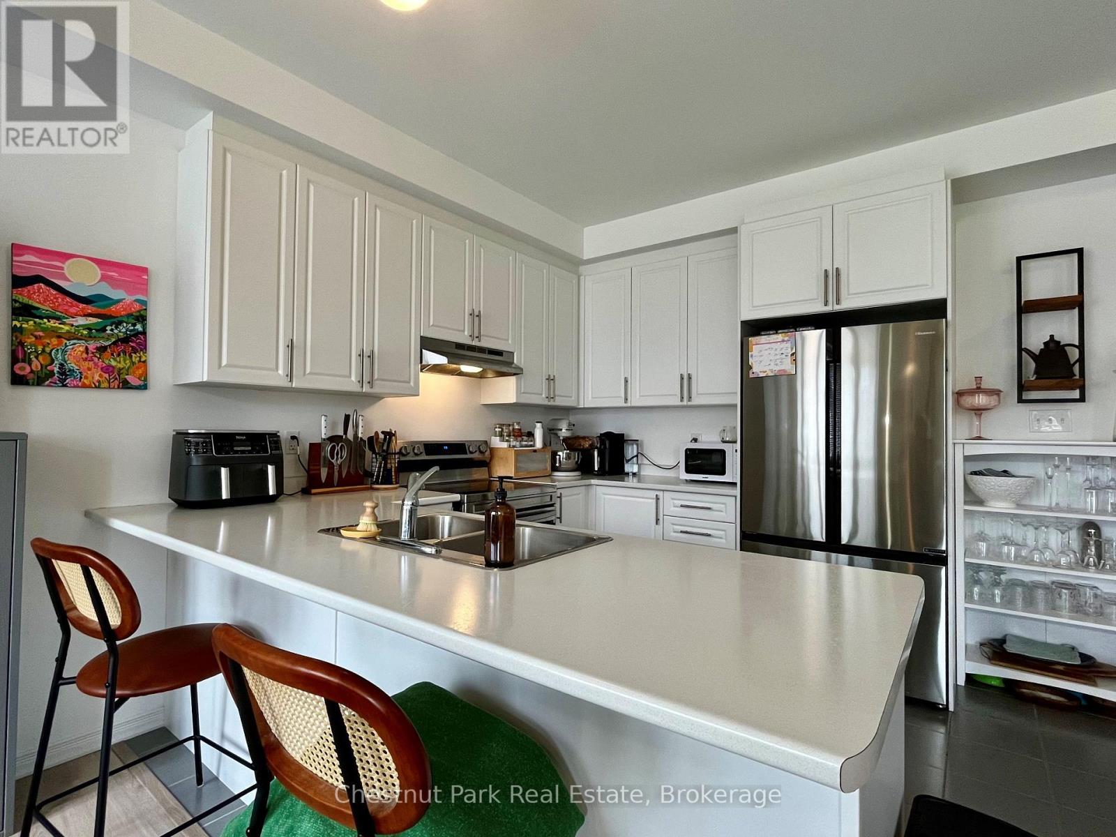 Photo 7 of 26 Albany Street, Collingwood ON